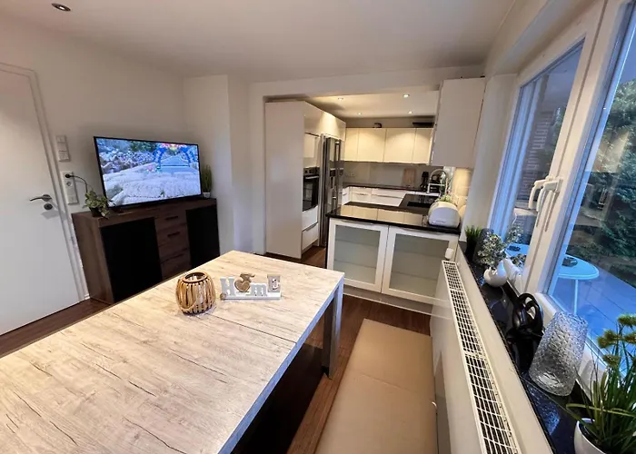 Апартаменты Exklusive Mit Schoenem Garten Und Blick Ins Gruene *